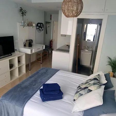 House Apartment, Playa Malagueta Apartment *
